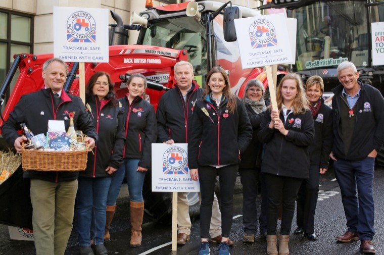 Farmers take Red Tractor message to the masses