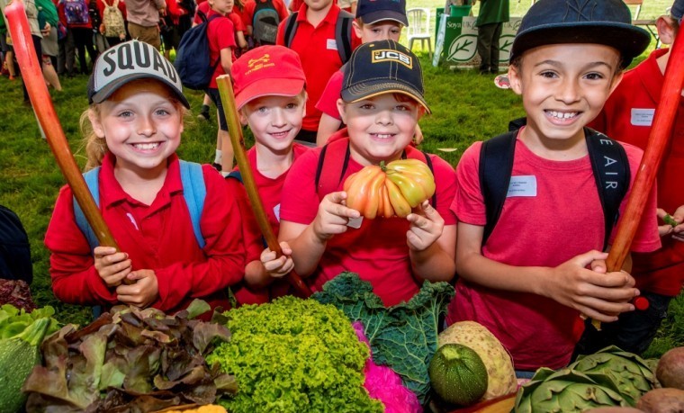 Schoolchildren enjoy Essex Schools Food and Farming day