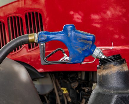 Replacing diesel on farms: difficult but worthwhile?