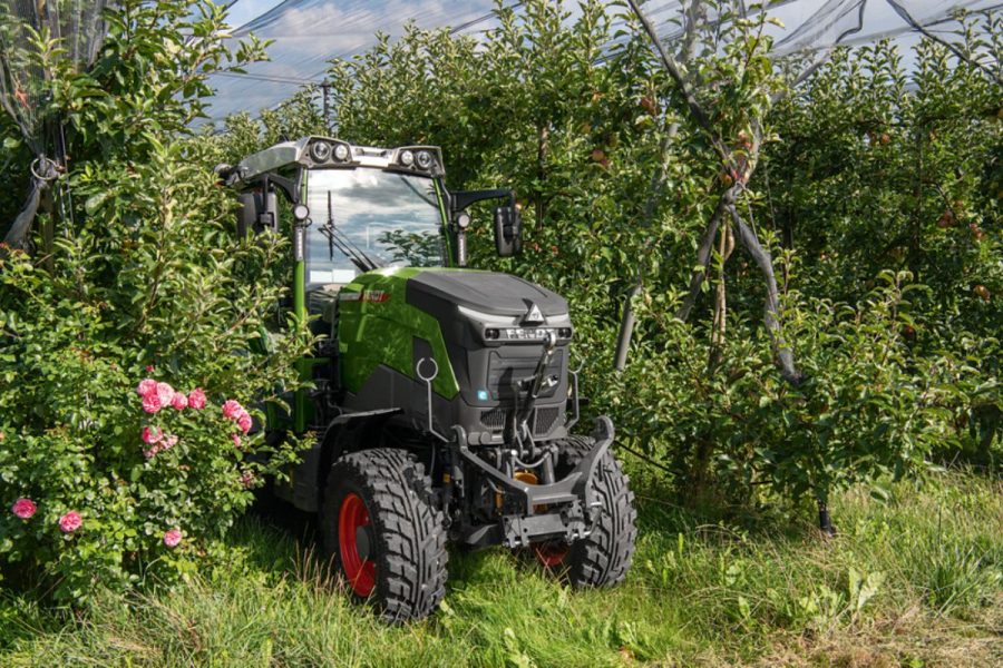 You are invited to see the UK’s first fully-electric Fendt e107 V Vario
