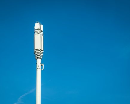 Should I sell the rights to my telecom mast?